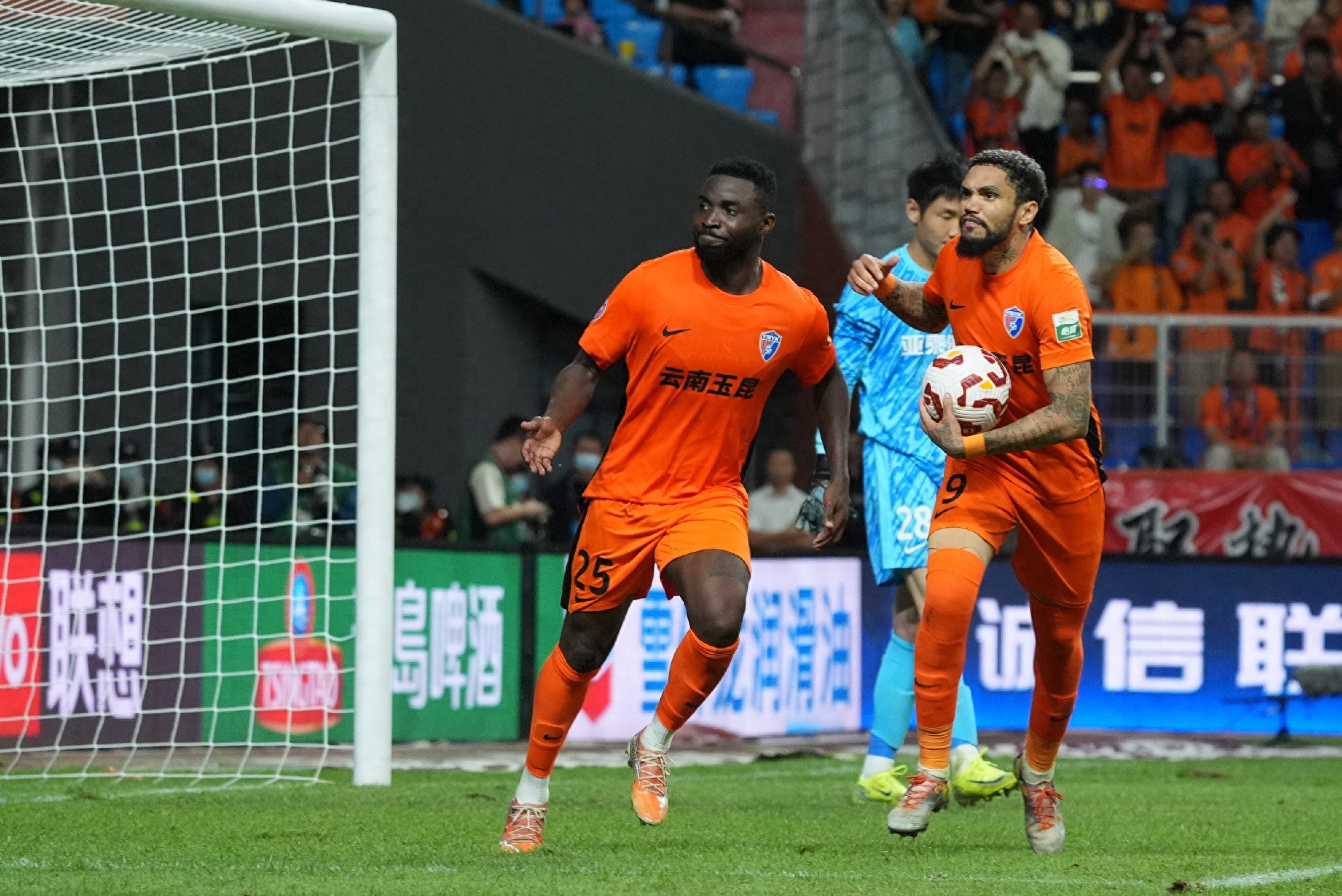 曼城有望冬,窗引进道格,拉斯,nba比分网,NBA比分查询,NBA篮球赛事,NBA实时比分,篮球赛事数据