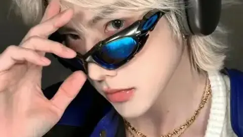 “巅峰对决：中国女子冰壶队对抗丹麦循环赛事”